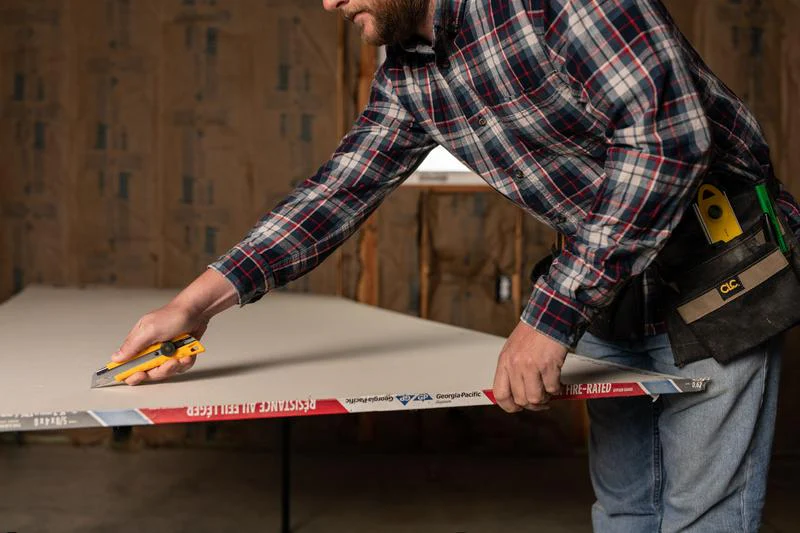 OLFA 18mm Ratchet Lock Utility Knife | L-1